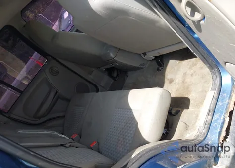 2005 Jeep Liberty Sport z USA, uszkodzony, nr VIN 1J4GL48K25W511534